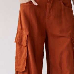 Urban Outfitters Alexandra Cargo Rust Wide Leg Pants sz L, used